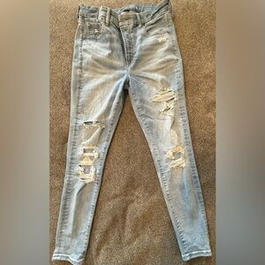 American Eagle Outfitters Light Blue Distressed Skinny Jeans